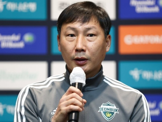 Báo Hàn Quốc đưa tin, VFF đã ký hợp đồng với người thay HLV Troussier?
