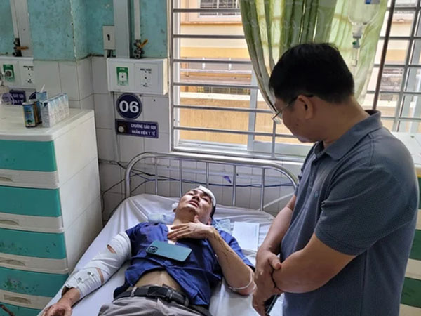 Nạn nhân vụ 2 xe khách tông nhau khiến 18 người thương vong: 'Ai cũng kêu la hoảng loạn'