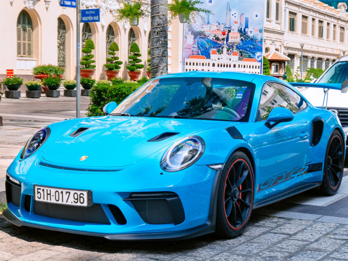 Siêu xe Porsche 911 GT3 RS giá 16 tỷ vẫn độc nhất Việt Nam nhờ một chi tiết