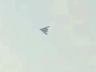 Máy bay ném bom tàng hình B-2 Spirit của Mỹ xuất hiện ở Dải Gaza