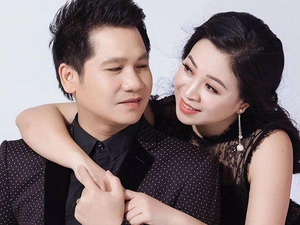 Đời thực nhà cao cửa rộng cùng vợ đẹp con tài năng của nam danh ca Trọng Tấn