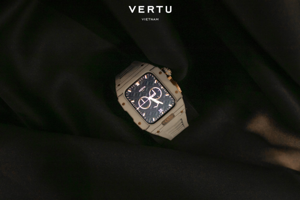 Vì sao người có tiền thích đeo đồng hồ Vertu?