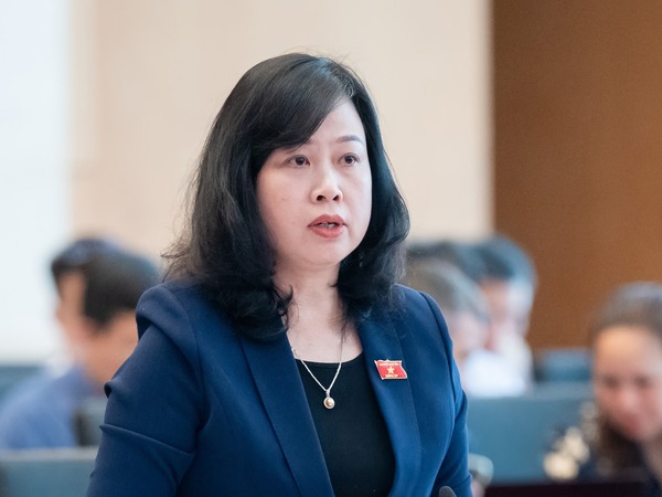 Bộ Y tế đề xuất cấm thuốc lá điện tử, Bộ Công Thương lại muốn hợp pháp hóa
