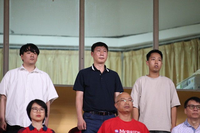 HAGL gây bất ngờ lớn, khiến Hoàng Đức - Tiến Dũng 'ôm hận' ngày HLV Kim Sang-sik dự khán