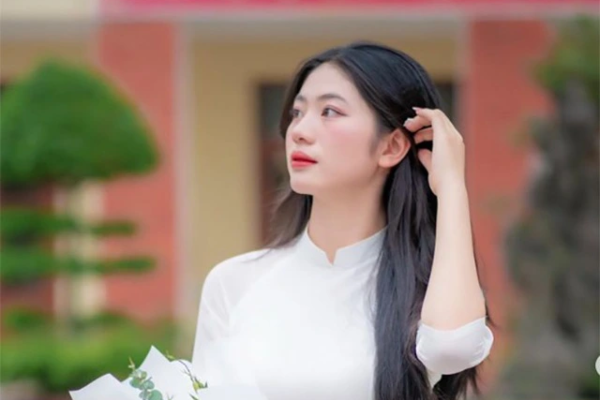 Bất ngờ danh tính cô gái khả ái dẫn đầu Khối nữ Cảnh sát đặc nhiệm trong lễ diễu binh, diễu hành sáng nay