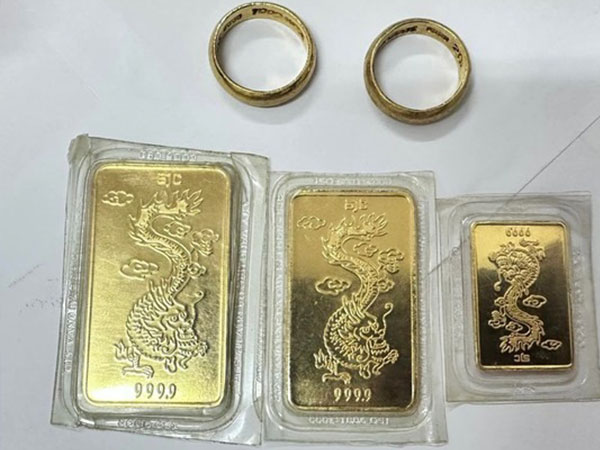 Tìm nam thanh niên bỏ quên hơn 1 cây vàng 'SJC 9999' trong túi đồ quyên góp