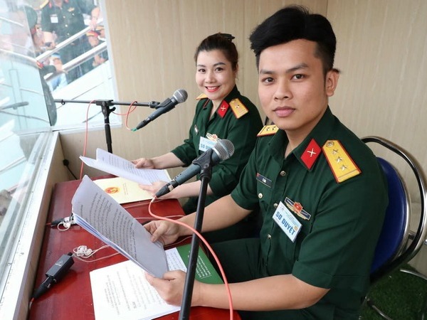 Danh tính dàn MC có giọng đọc thuyết minh 'thấm tận từng giác quan' tại lễ diễu binh, diễu hành kỷ niệm 70 năm chiến thắng Điện Biên Phủ