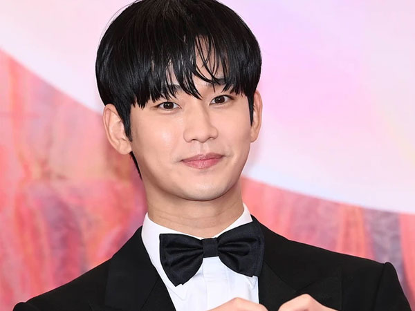 Kim Soo Hyun bùng nổ MXH vì quá điển trai ở Baeksang 2024, vượt mặt loạt siêu sao để nhận giải thưởng lớn