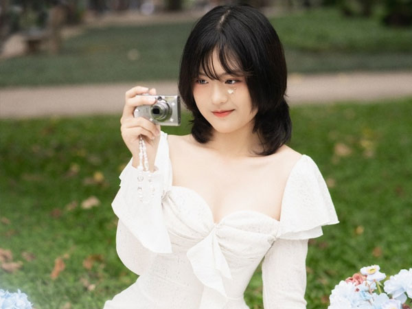 Nữ sinh Hà Nội xinh đẹp trúng tuyển đại học hàng đầu châu Á