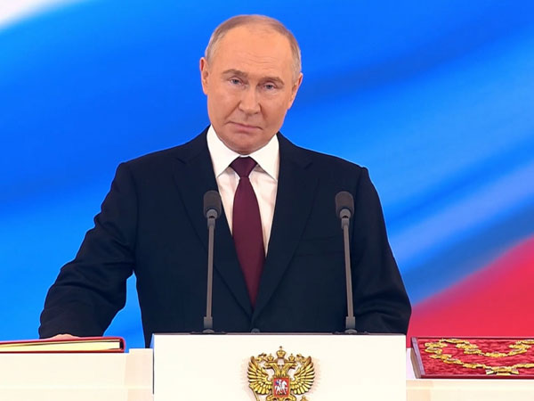 Tổng thống Putin tuyên thệ nhậm chức, cam kết bảo vệ toàn vẹn lãnh thổ nước Nga