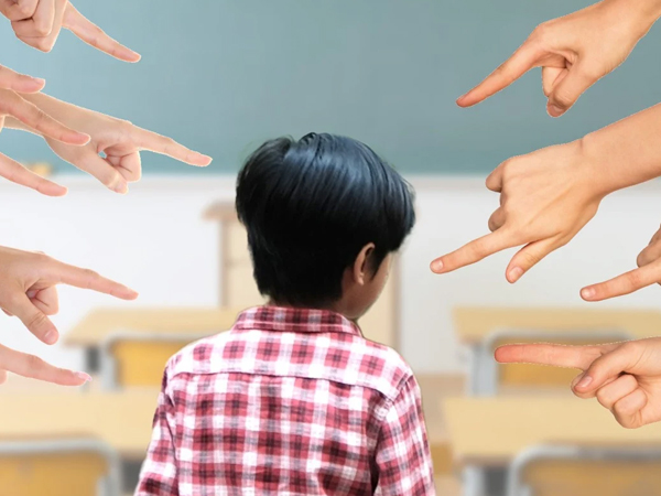 Hay bắt nạt bạn bè, nam sinh bị hội phụ huynh nhờ nhà trường thuyên chuyển