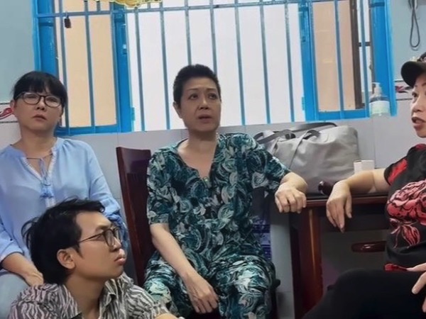 Nữ ca sĩ Việt đình đám một thời qua đời vì mắc 2 bệnh ung thư