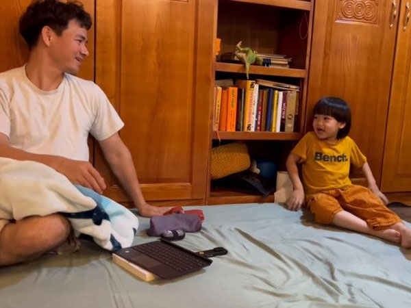 Con trai thứ 3 của Xuân Bắc nói ngọng nhưng quá đáng yêu, đọc thơ hút hàng vạn lượt xem