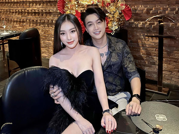TiTi (HKT) đáp trả khi netizen nhắc tên Nhật Kim Anh, lên tiếng vì bị soi chi tiết lạ sau đám cưới