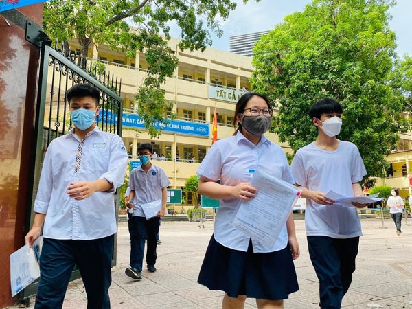 Hà Nội yêu cầu xử lý việc tư vấn học sinh bỏ thi vào lớp 10