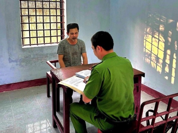 Khởi tố đối tượng đâm phó chánh án trọng thương