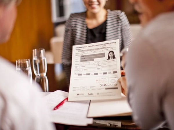 Hơn 56.000 chứng chỉ IELTS bị cấp sai: IDP lên tiếng