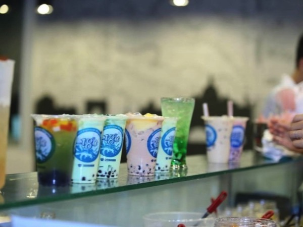 Sốc: -18 độ chính thức nói lời chia tay, quán trà sữa tuổi thơ của bao thế hệ đã 'rút lui khỏi cuộc chơi' sau 19 năm