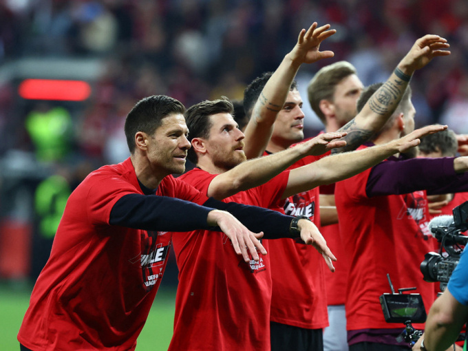 Bayer Leverkusen bất bại khó tin, đoạt vé chung kết Europa League