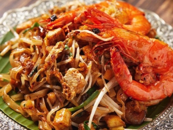 Làm mì xào kiểu Thái gây nghiện cho cả nhà