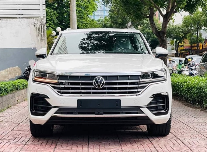 Volkswagen Touareg tại Việt Nam giảm giá 'khủng', tới 400 triệu đồng