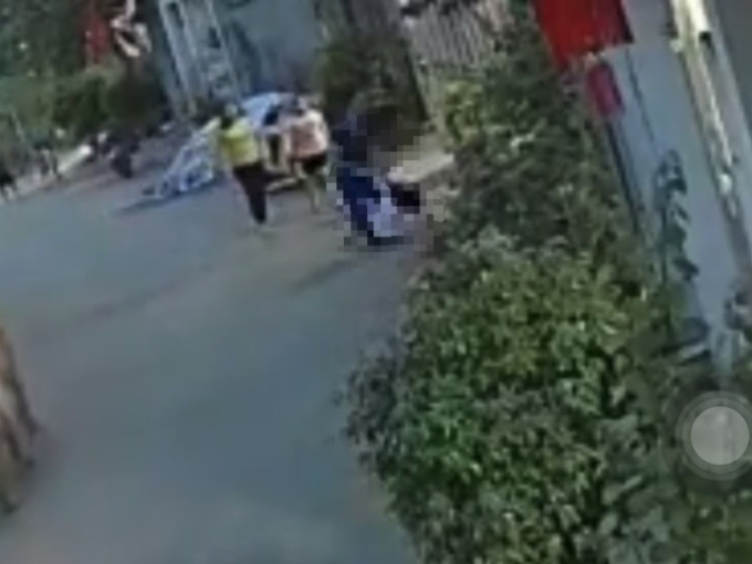 Xác minh clip bé gái 8 tuổi bị hàng xóm đánh dã man