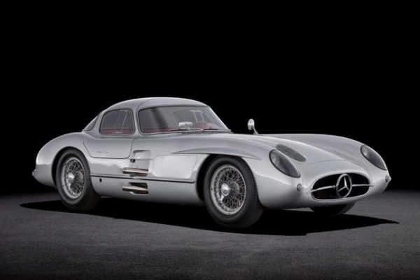 Chiếc xe đắt nhất thế giới giá 3.600 tỷ đồng không phải Ferrari hay Lamborghini, không dát vàng đính kim cương: Danh tính chủ nhân mới gây tò mò?