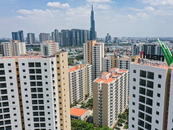Hàng nghìn căn hộ tái định cư trên 'đất vàng' TP.HCM bị bỏ hoang