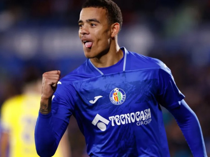 Sốt sắng chiêu mộ Mason Greenwood, Barcelona sẵn sàng mang sao trẻ 19 tuổi ra trao đổi