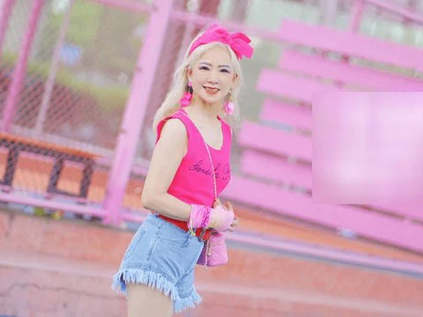 'Cụ bà' 71 tuổi đẹp ngỡ ngàng tựa thiếu nữ, phong cách thời thượng giới trẻ cũng kém xa: 'Tôi sẽ đẹp đến 120 tuổi'