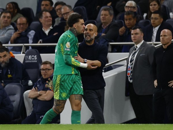 Man City thắng Tottenham trong ngày Ederson 'nổi giận' với HLV Pep Guardiola