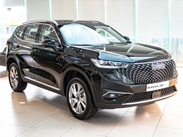 Haval H6 tiếp tục ưu đãi mạnh tay: Giảm 100 triệu và trả 50% trước bạ không phân biệt tỉnh thành