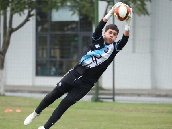 'Lọt mắt xanh' đội bóng V.League, cầu thủ Việt kiều 17 tuổi ký hợp đồng bước ngoặt tại Việt Nam