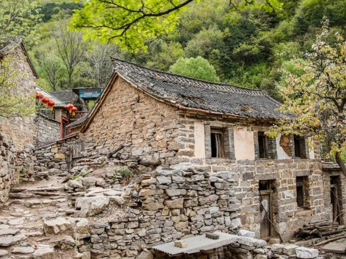 Ngôi làng bí ẩn, nhiều người một đi không trở lại