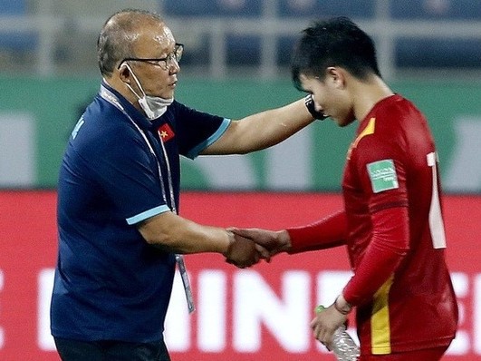 Giấc mơ J.League của Quang Hải, phát ngôn gây tranh cãi của thầy Park & mối lo cho tân HLV ĐTVN