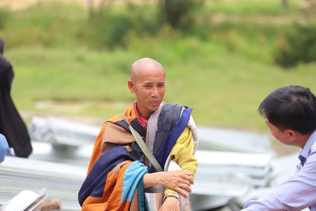 'Sư Thích Minh Tuệ' mong mọi người đừng ai cho nhiều vì chỉ nhận vừa đủ một bữa ăn