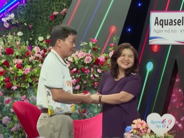 Ông nội U65 tìm bạn gái, thả thính đùng đùng khiến giới trẻ theo không kịp