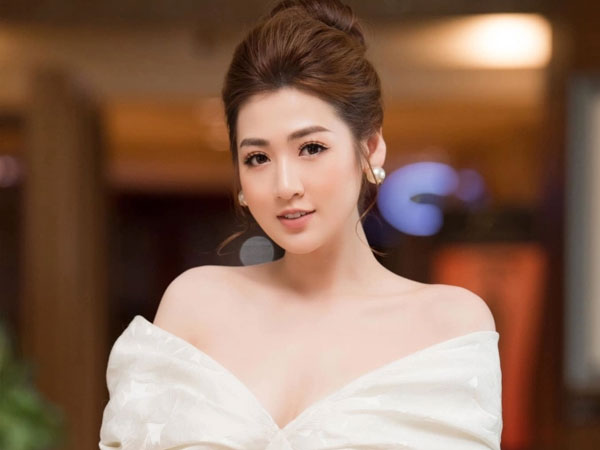 HOT: Á hậu Tú Anh xác nhận mang thai lần 2