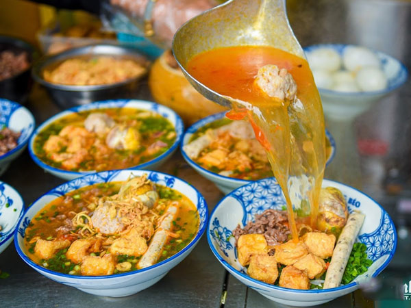 Top 5 quán bún riêu cua ngon ở Hà Nội, có nơi từng lên truyền hình Mỹ