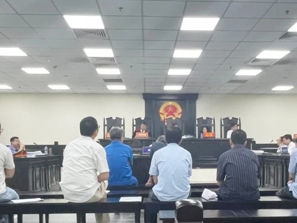 Cựu Phó Chủ tịch UBND huyện Gia Lâm Nguyễn Ngọc Thuần lĩnh án 36 tháng tù treo
