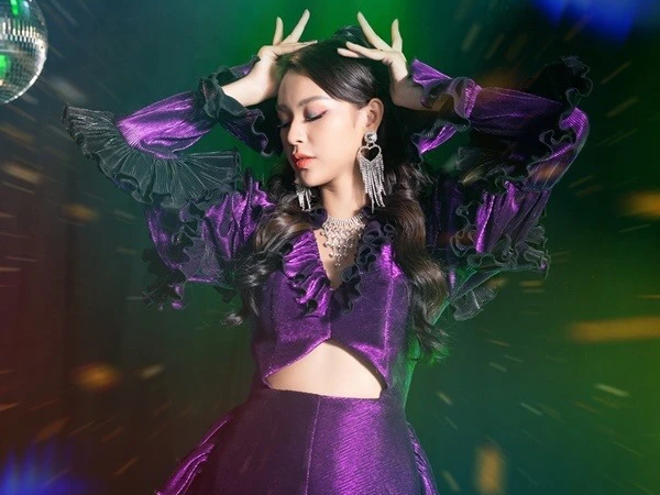 Học trò Hà Hồ vướng tin hẹn hò chồng cũ Lệ Quyên: Từng bị coi là 'thảm họa âm nhạc'