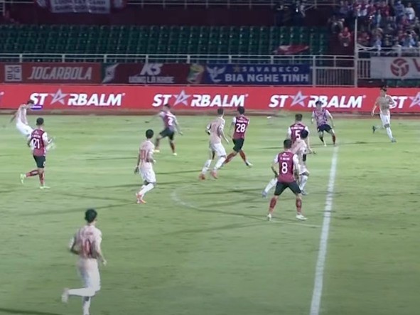 CLB Công An Hà Nội tính khiếu nại lên FIFA sau vụ 'mất' bàn thắng ở V-League