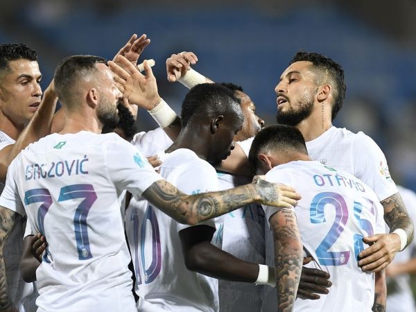 Laporte bị đuổi, Ronaldo và Al Nassr thoát thua phút 97