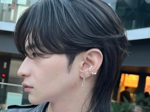 'Tóc mullet đuôi sói' được các chàng trai lựa chọn, không chỉ đẹp trai, sành điệu mà còn thu hút sự chú ý của người qua đường