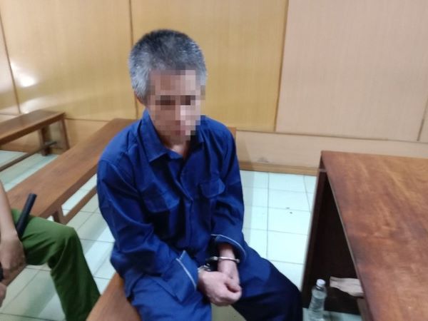 Những cú xuống tay tàn bạo
