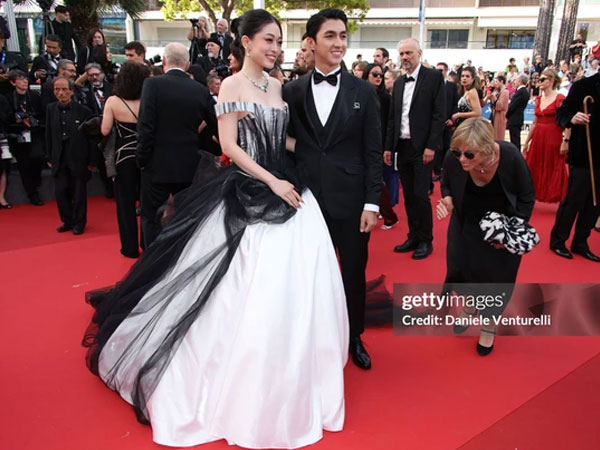 Thảm đỏ Cannes ngày 11: Bình An - Phương Nga lần đầu đổ bộ, đỉnh nhất là siêu mẫu Coco Rocha và Á hậu Hoàn vũ!