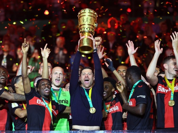 Bayer Leverkusen hoàn tất cú đúp danh hiệu ngoạn mục