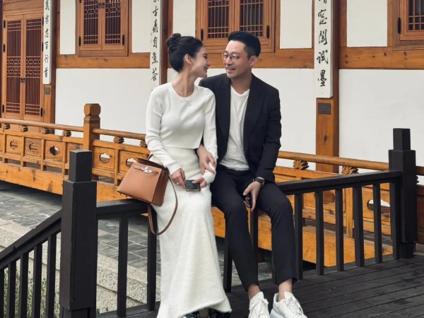 Chồng cũ thiếu gia của Từ Hy Viên kết hôn, tiện 'flex' luôn chiếc nhẫn kim cương khủng tặng vợ mới