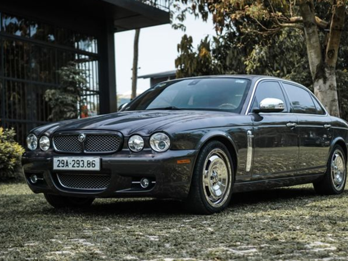 Chi tiết Jaguar XJ Vanden Plas chạy 16 năm, vẫn độc nhất Việt Nam