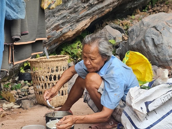 Người đàn ông ở trong hang đá 91 năm, chưa một lần đi bệnh viện